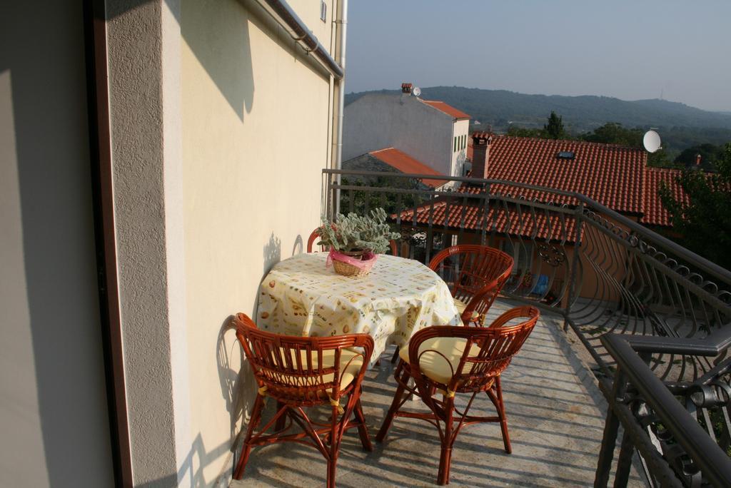 Apartment Pokrajac Rovinjsko Selo Zimmer foto